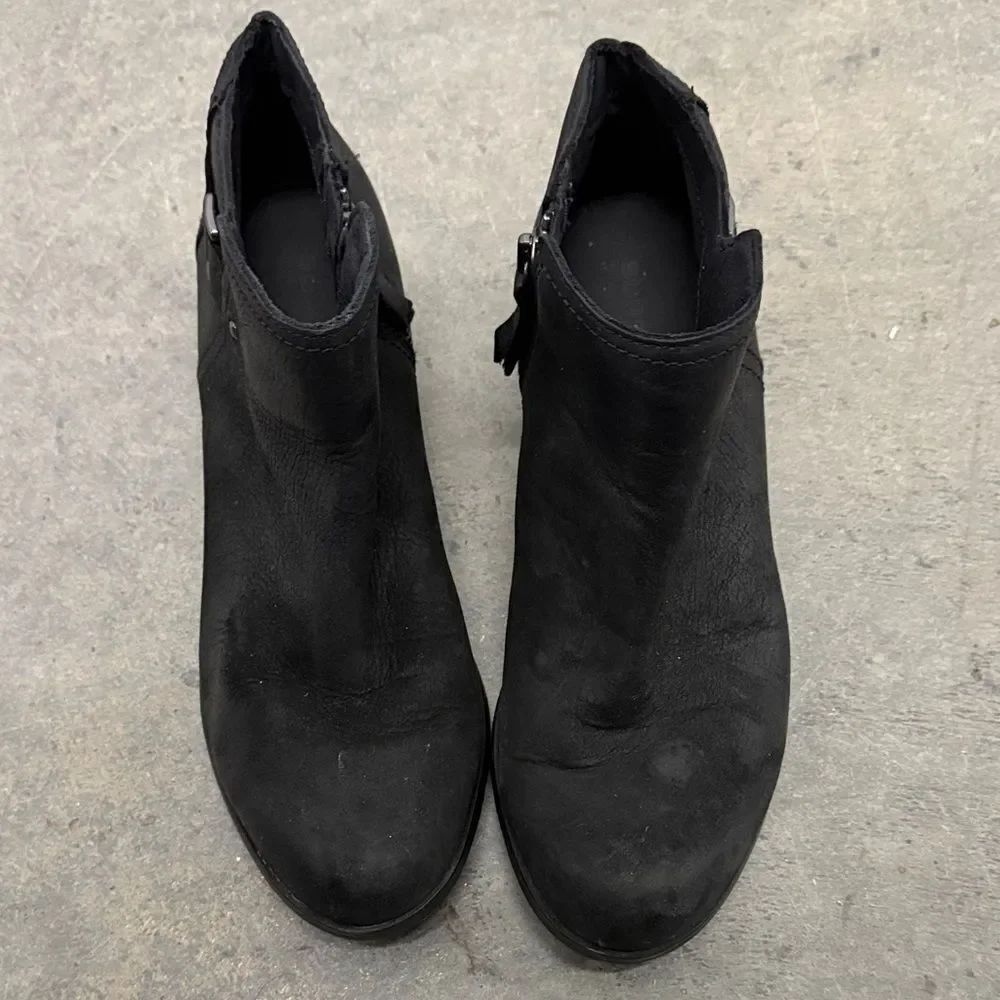 Sorel Black Ankle Booties